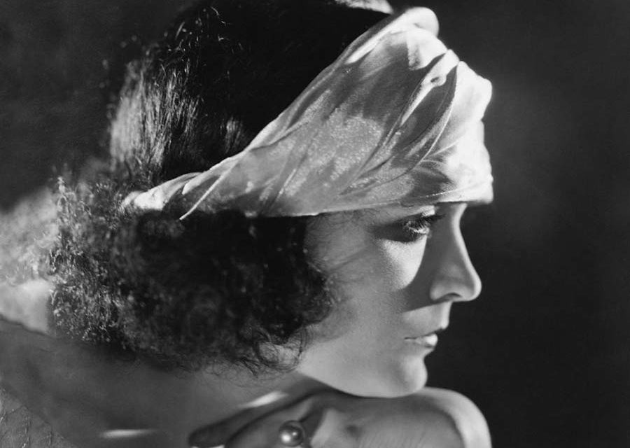 Hanky Panky With Vintage Handkerchiefs Style Tips