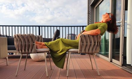 How to Avoid Coupon Scams When Buying Home Furniture Online