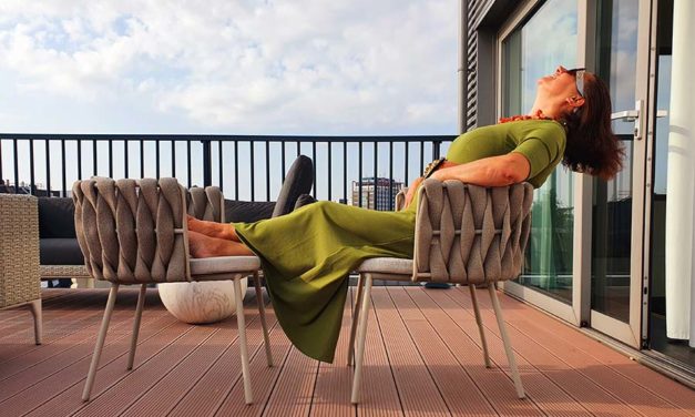 How to Avoid Coupon Scams When Buying Home Furniture Online