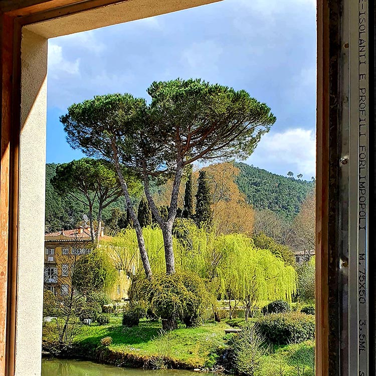 Lucca Italy villa view