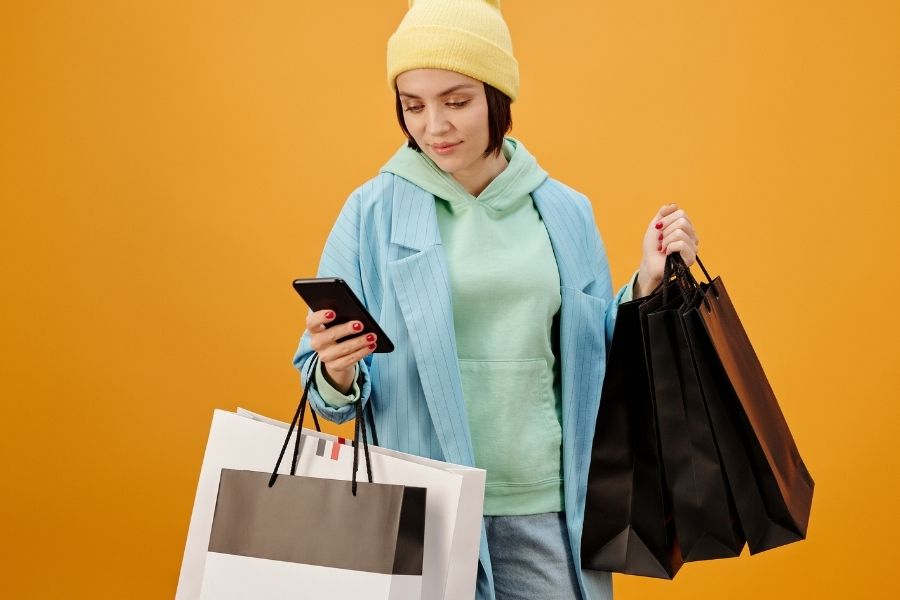 Vestiaire Collective - A New Way to Earn Money From Your Clothes