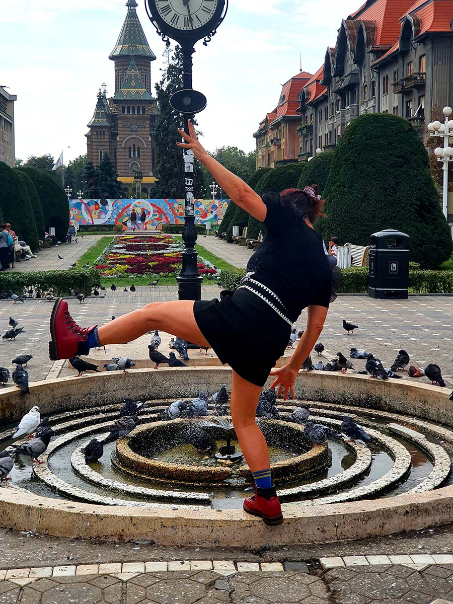 Gracie Opulanza X Fratelli Borgioli GO Red Hiking Boot Gucci Eyewear Made In Italy (12)