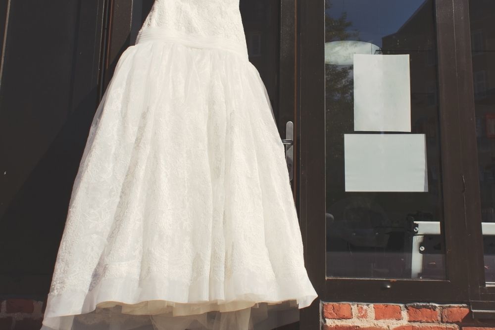 Short Vs Long Wedding Dresses - Which Is Best For You