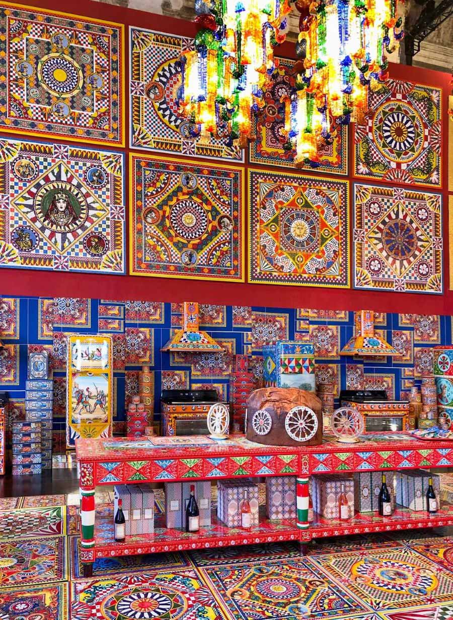 Dolce Gabbana Orsoni Venice kitchen tiles 2021 interior design made in italy (3) kitch