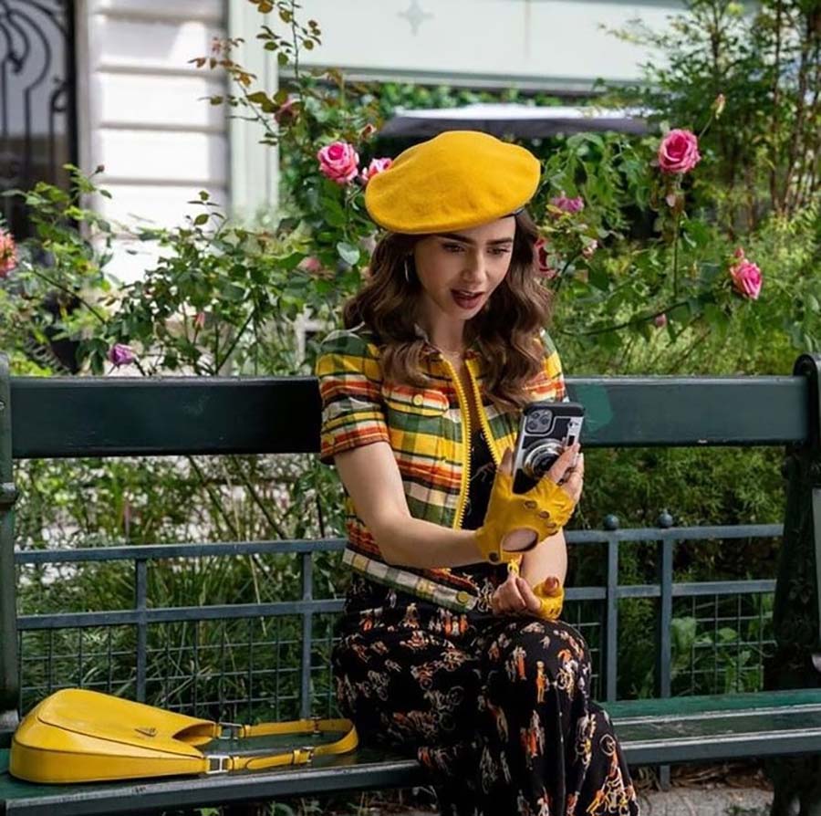 yellow beret Emily In Paris