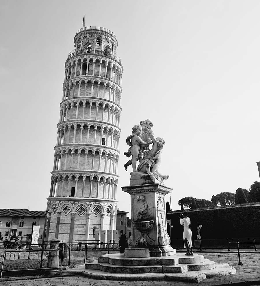 Leaning Tower Of Pisa - What To Wear On Historical Travel Destinations