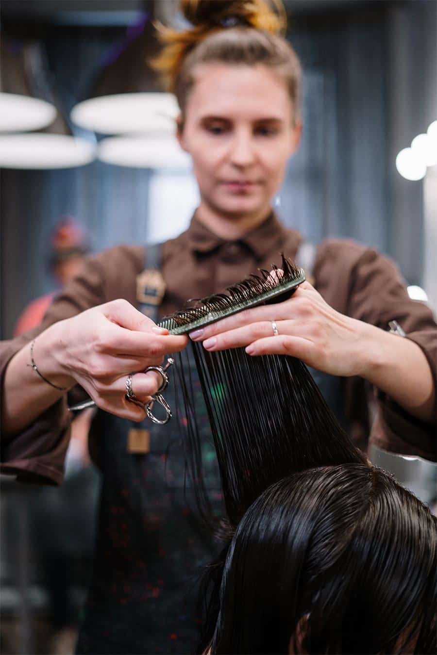 4 Things to Have in Mind If You Want to Become a Hairdresser
