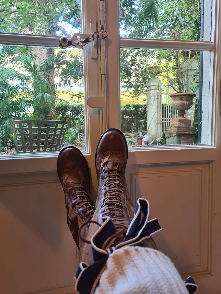 Knee high boot Made In Italy