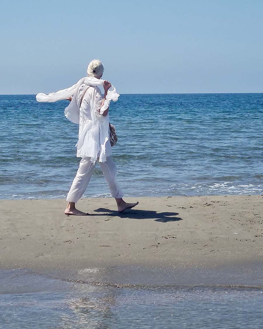 Linen Style Tips - Capsule Collections That Never Date