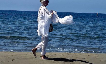 Linen Style Tips – Capsule Collections That Never Date