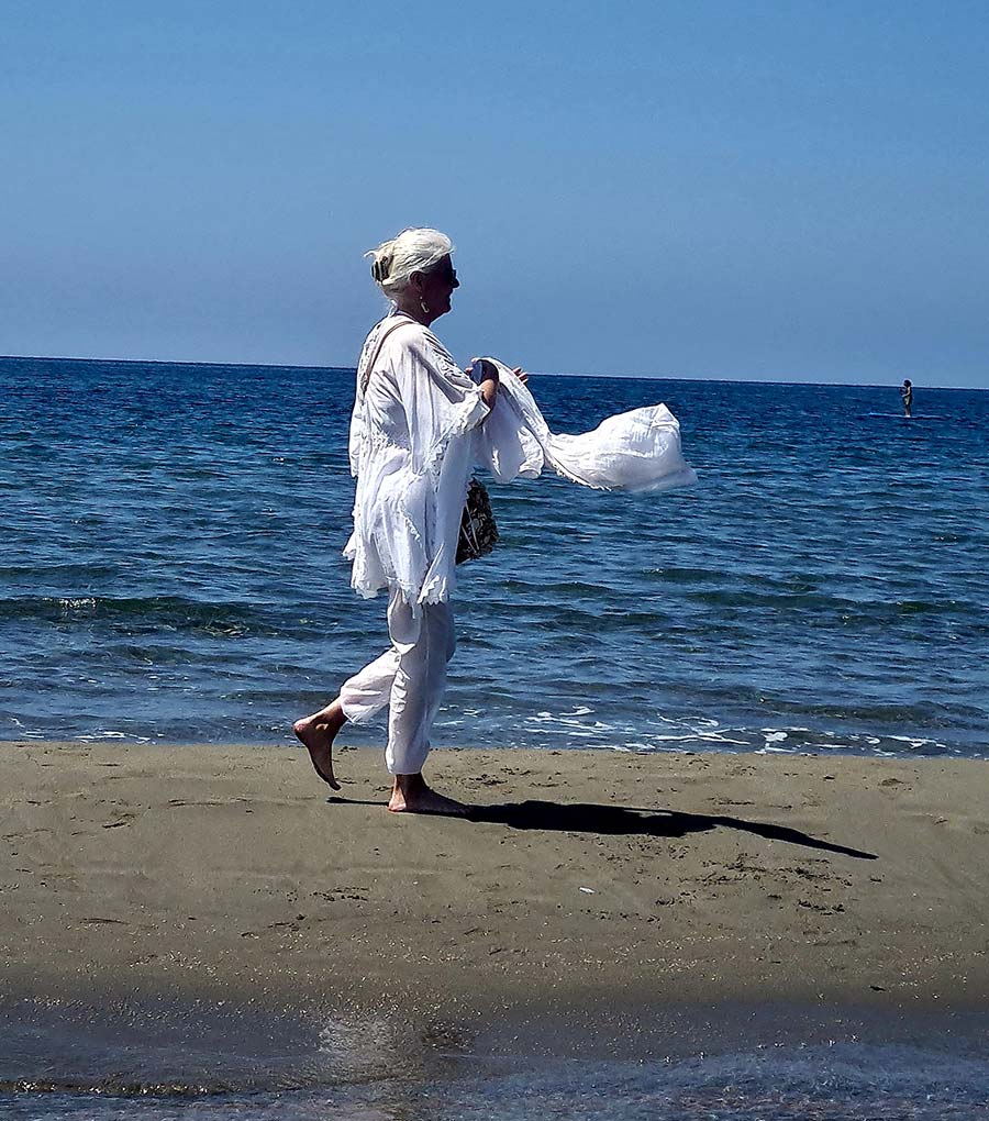 Linen Style Tips - Capsule Collections That Never Date