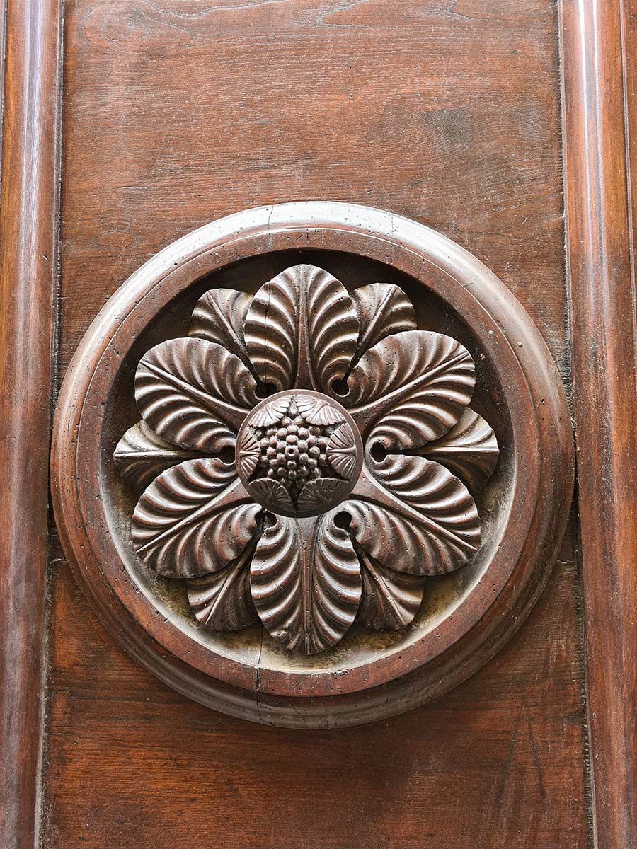 Discovering Italy Through Its Ancient Doors: A Lush Adventure