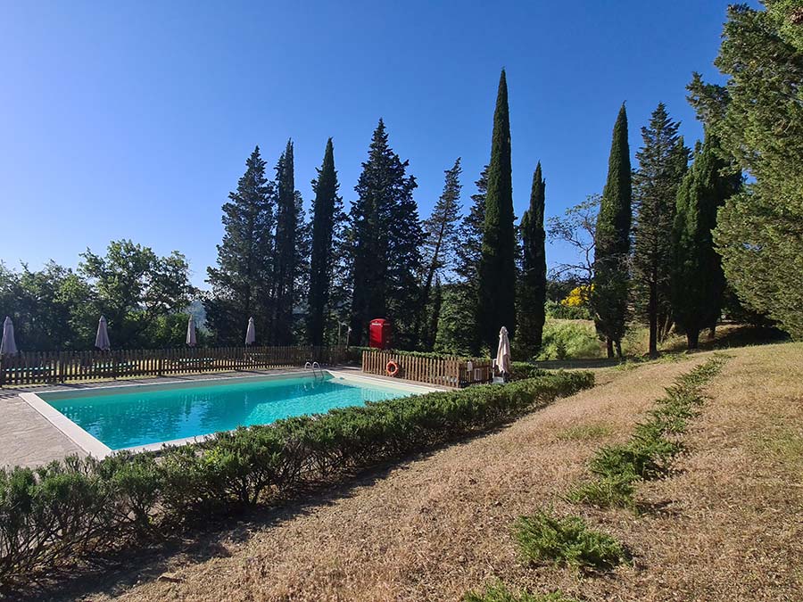 swimming pool Tuscany