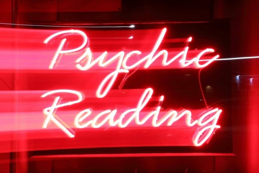 Going To A Psychic For The First Time – How To Ask The Right Questions