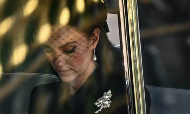 Pearls –  Royal Women Set The Trends For Pearls