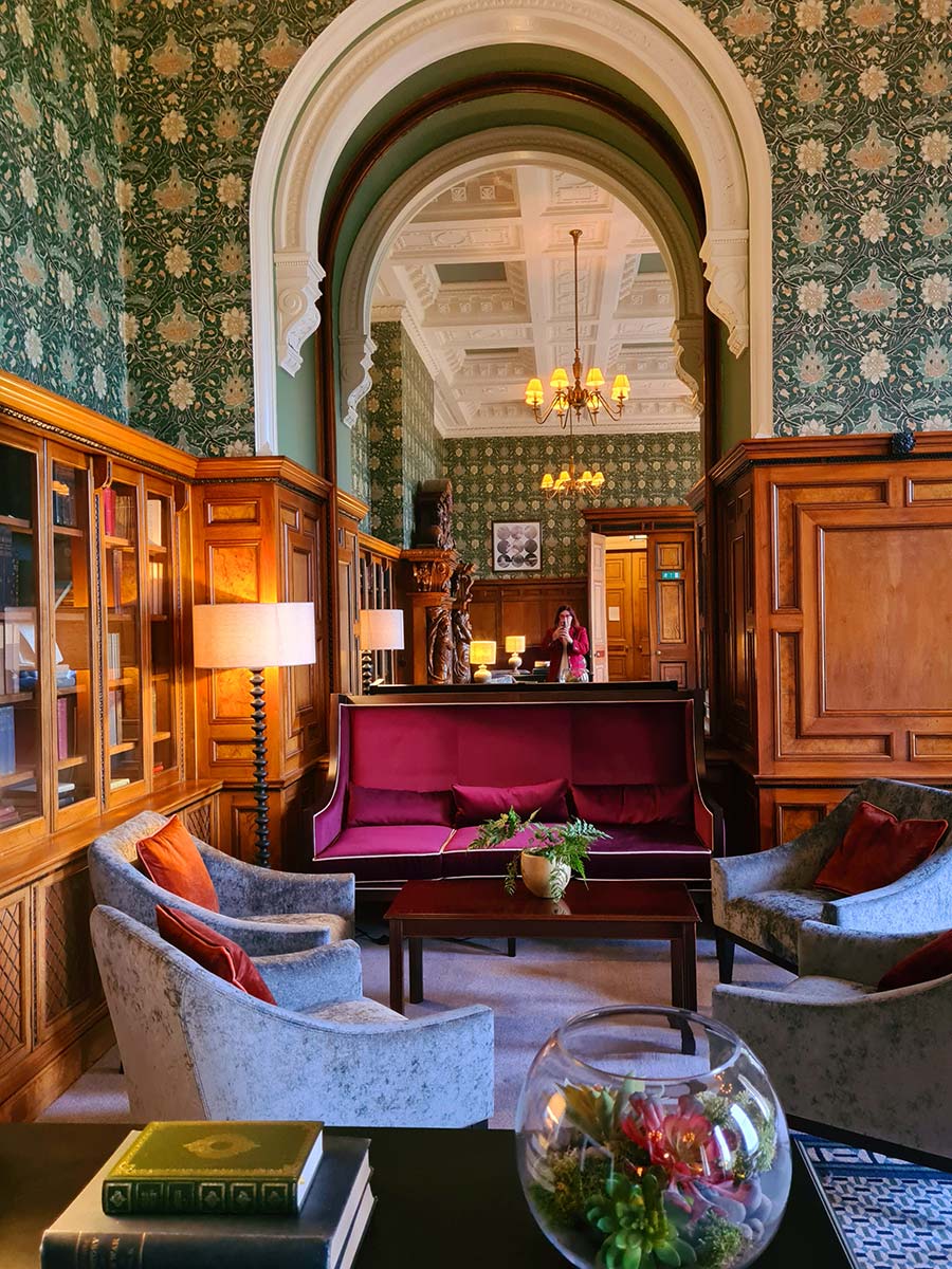 Leather Tuscan Backpack - The Lifestyle Backpack Reviewed Gracie Opulanza (9)