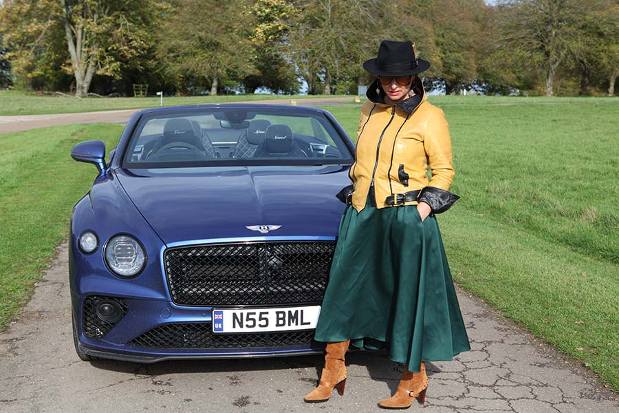 Gracie Opulanza Continental GTC Speed Angela Facchini satin green dress (2)