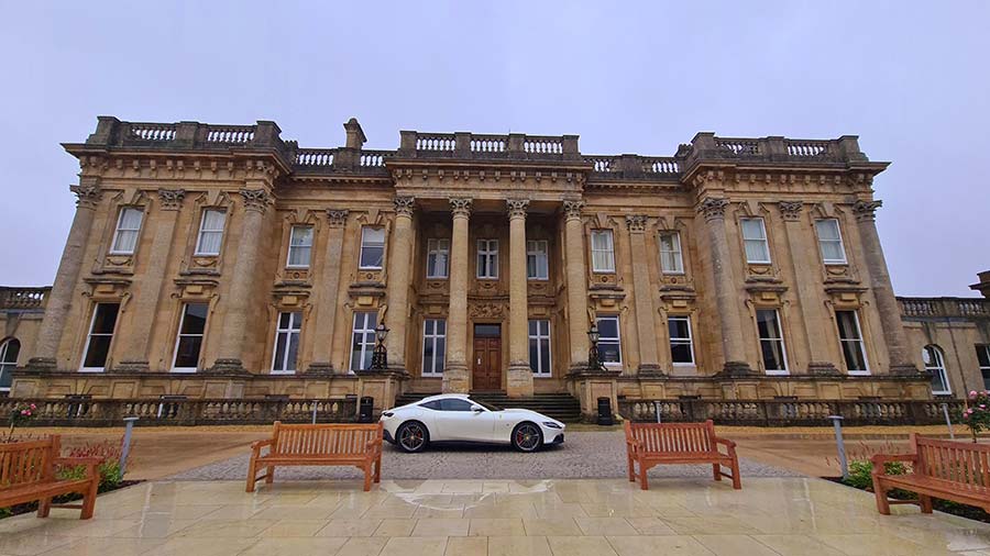 Ferrari Roma menstylefashion pearl white (4)