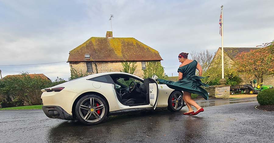 Ferrari Roma White pearl Gracie Opulanza (2)