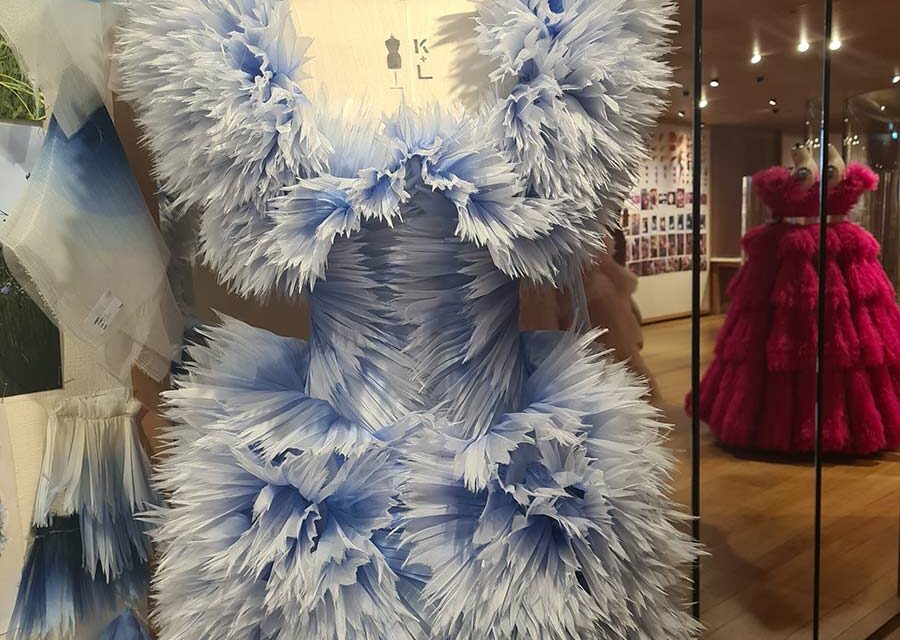 Alexander McQueen – How To Design Like Sarah Burton