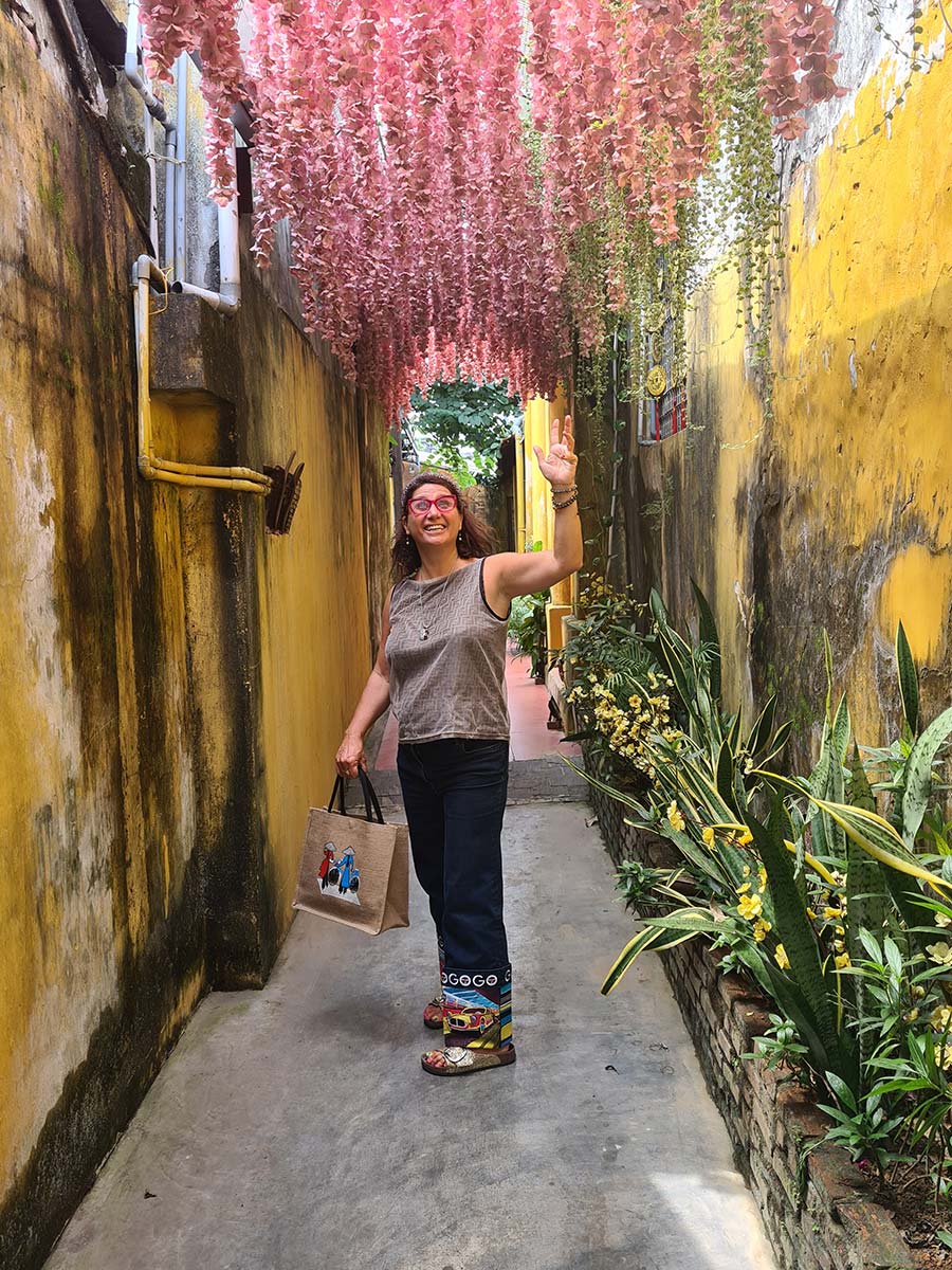 Vietnam Hoi An - Embroidery Trends For Travel Gracie Opulanza (10)