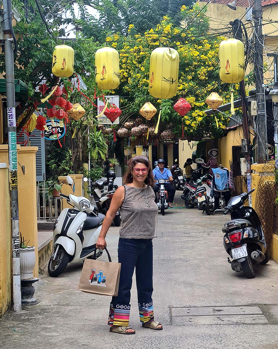 Vietnam Hoi An - Embroidery Trends For Travel Gracie Opulanza (10)