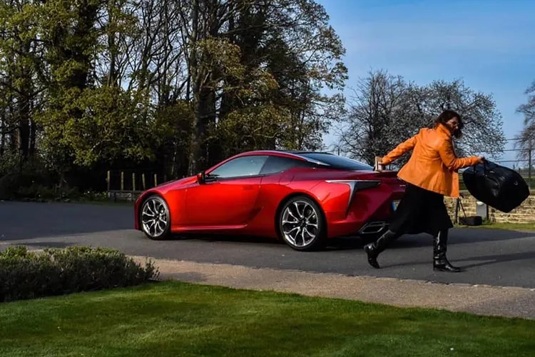 Lexus-LC500-Swinton-Estate-Gracie-Opulanza-Helicopter