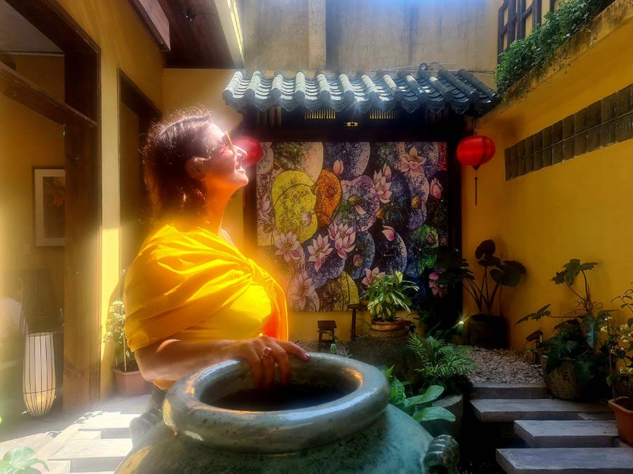 Yellow ZARA Bow dress Gracie Opulanza Hoi An Vietnam and silk Metiseko skirt 2023 (3)