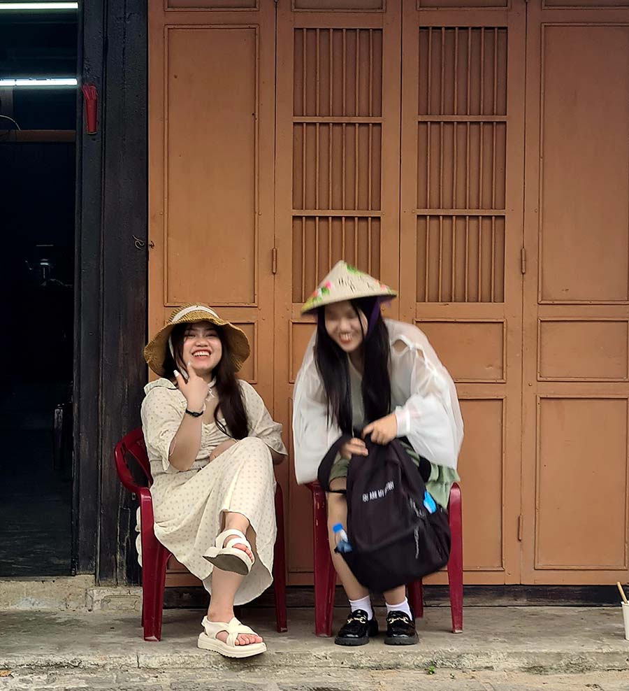 Hoi An Streetstyle Vietnam 2023 (5)