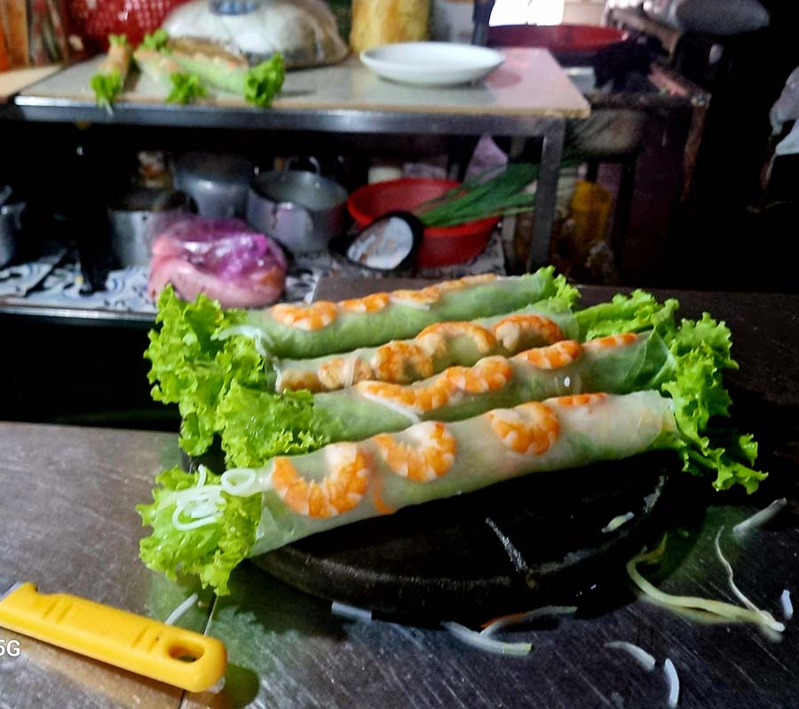 food spring rolls Vietnam