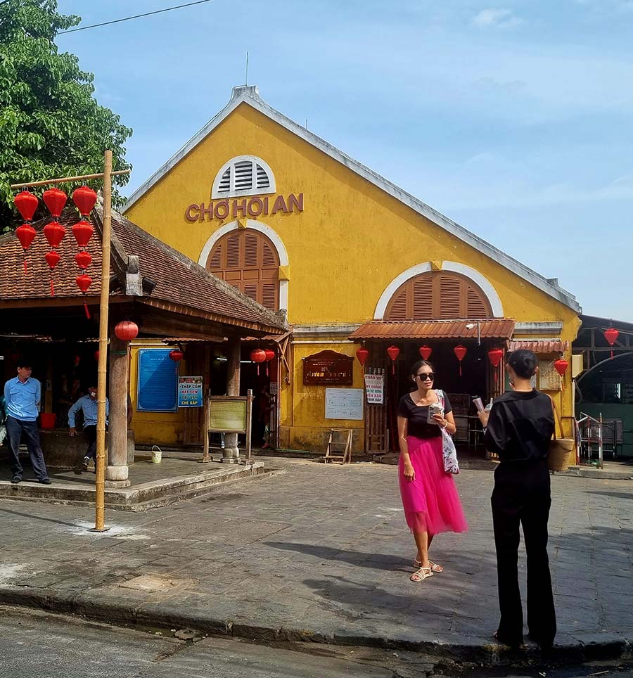 Barbie Pink - How To Wear Pink With Style gracie opulanza Hoi An Vietnam 2023 (3)