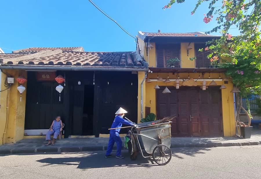 Hoi An Vietnam 2023 Street style Gracie Opulanza (3)