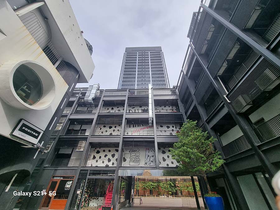 Siam Paragon One Bangkok Shopping Area (10)