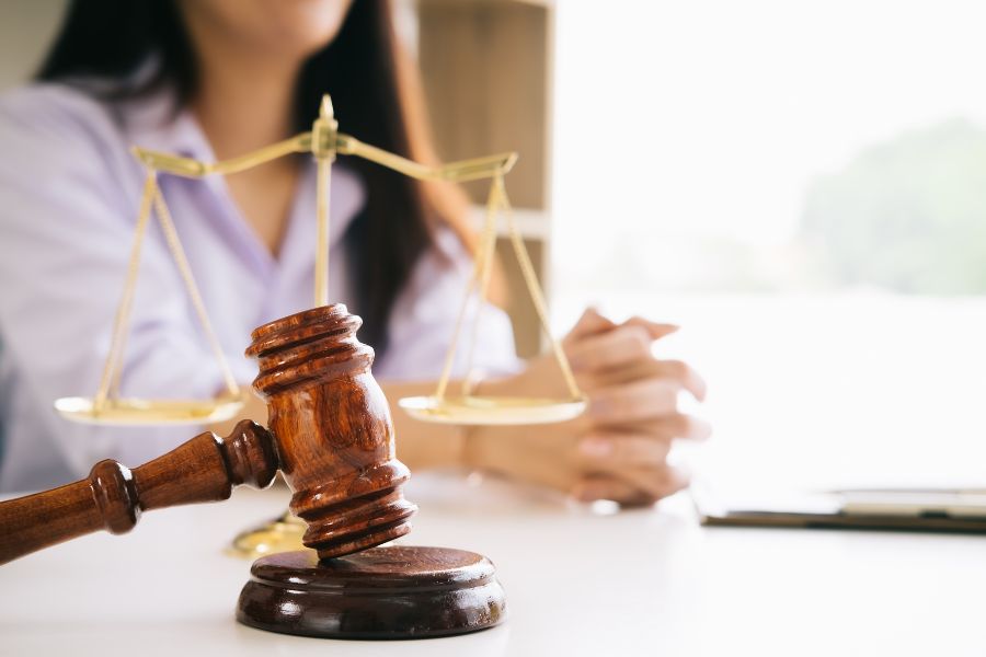 Benefits of Having a Lawyer During Bankruptcy