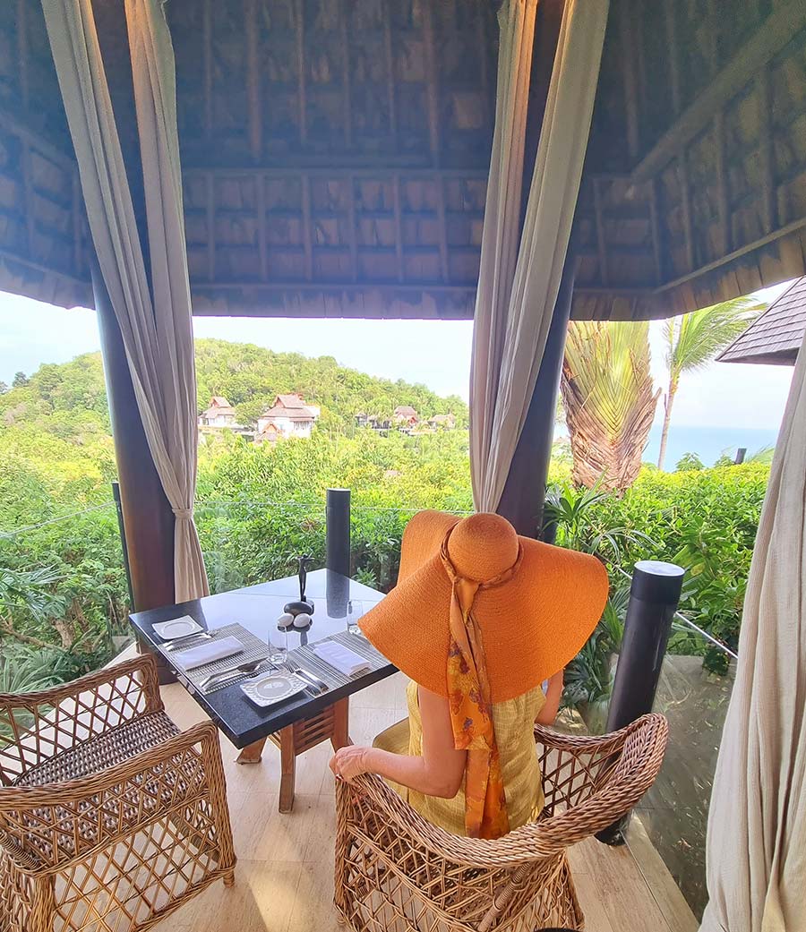 Four Seasons Resort Koh Samui - What To Wear At A Luxury Resort Style Tips