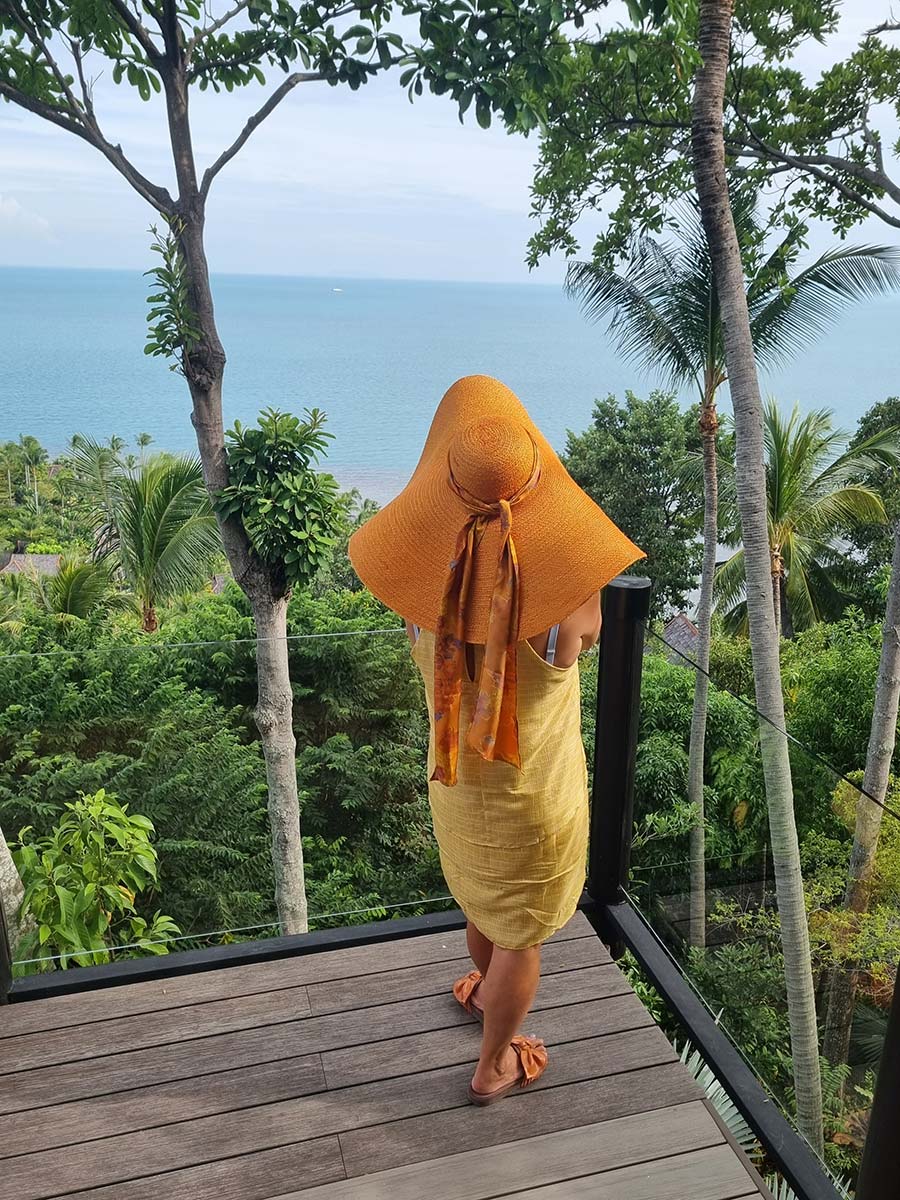 Melissa plastic shoes Fourseasons Resort Koh Samui Thailand Gracie Opulanza Orange Straw hat 2023 (4)