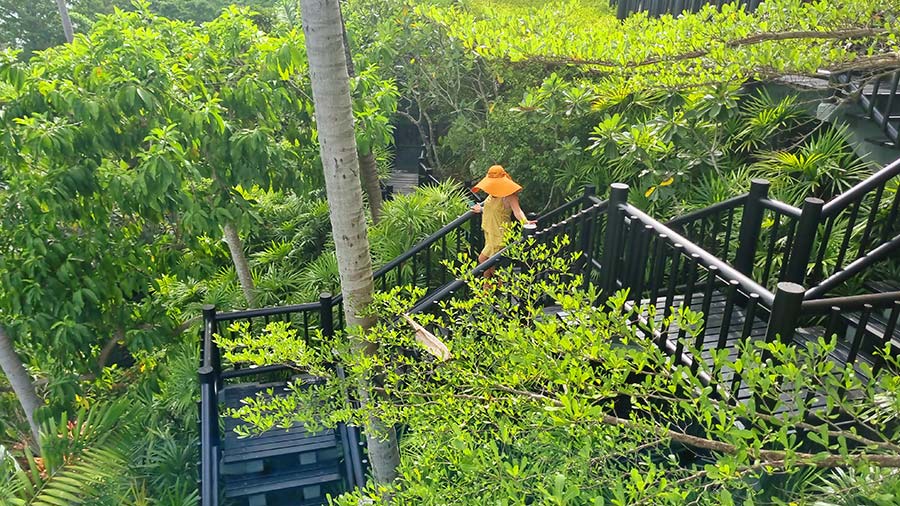 Fourseasons Resort Koh Samui Thailand Gracie Opulanza Orange Straw hat 2023 (4)