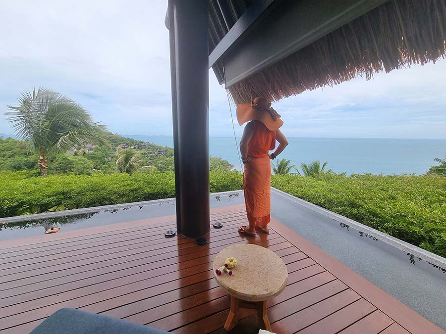Fourseasons Resort Koh Samui Thailand Gracie Opulanza Orange Straw hat 2023 (4)