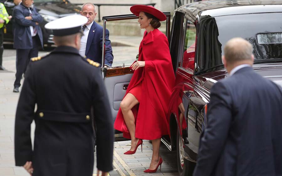 Red Cape – Why Did Kate Middleton Wear Red?