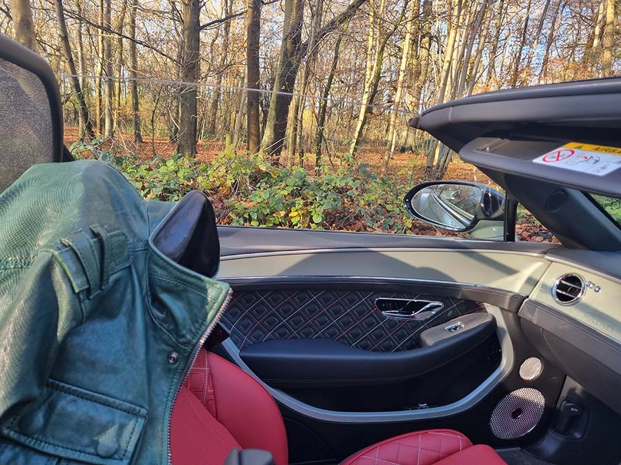 Benheart-Italy--Gracie-Opulanza--Bentley-GTC-Mulliner-2023.jpg-Sage-Green