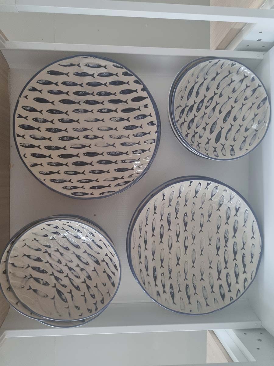 Discovering the Charm of Greek Fish Crockery A Journey Beyond the Ordinary