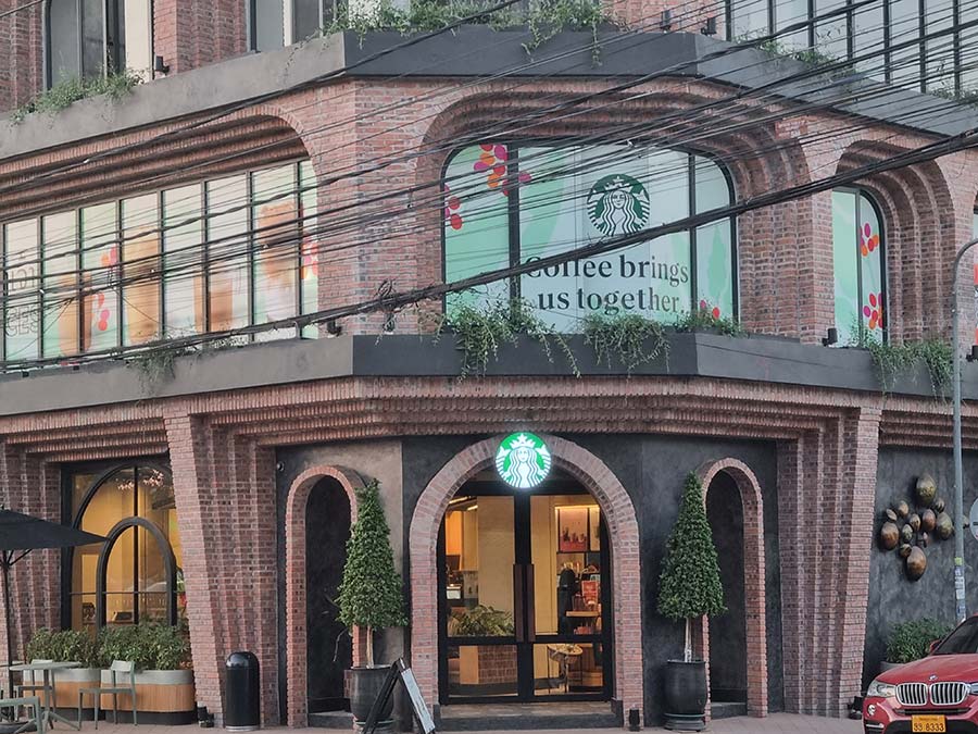 Vientiane Starbucks 