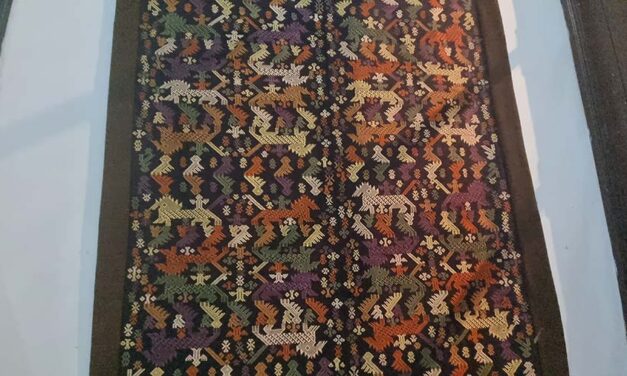 Mastering Asian Skirts – Styling Tips for Western Women