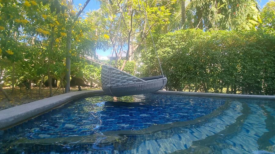 Meli&aacute; Koh Samui - Cheong Mon Beach Swimming Pool Reviewed