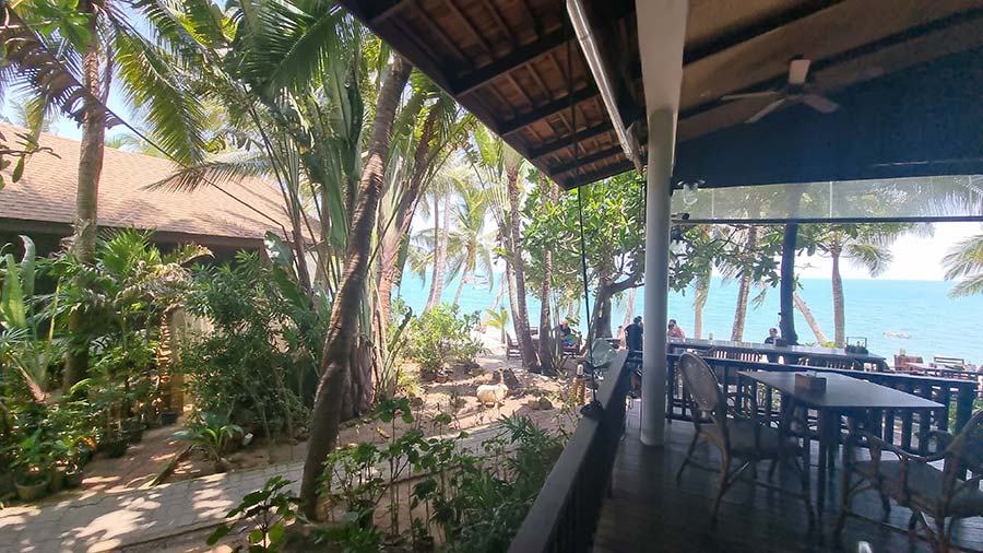 Koh Samui Thailand - Why Is Maenam Bay Beach Resort Amazing (1)