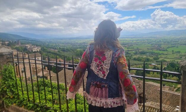 The Empowered Elegance of Earning – Why Every Mother Deserves Her Own Income