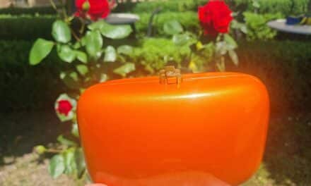 Orange – How to Wear It Without Looking Like an Orange