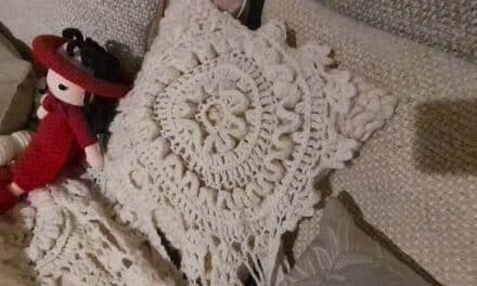 Knitwear & Crochet Blankets – Expert Tips for Cozy Beds & Homes