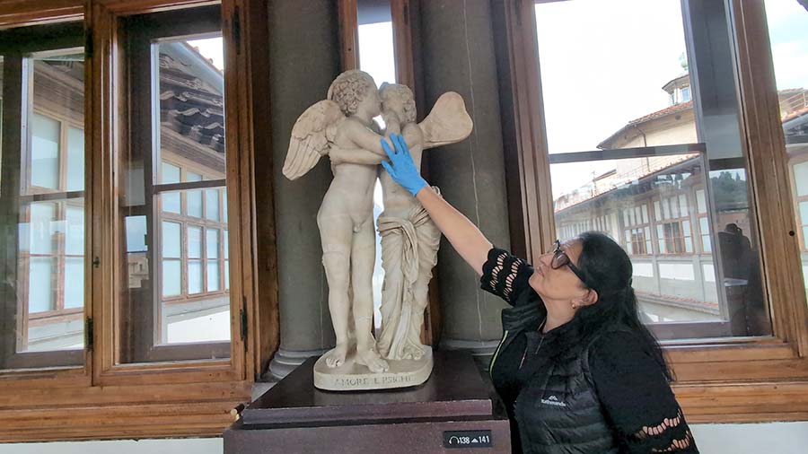 Florence Uffizi Gallery – Visually Impaired Can Feel Uffizi