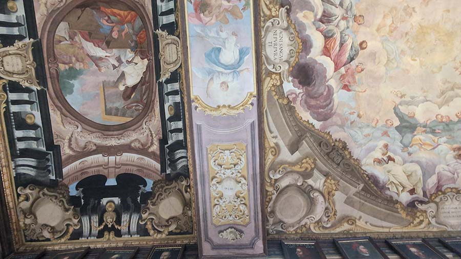 Florence Uffizi Gallery - Visually Impaired Can Feel Uffizi